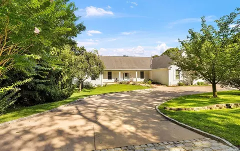 185 Lincoln Blvd, Hauppauge, NY 11788