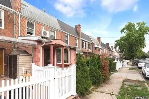 7603 167th St, Flushing, NY 11366