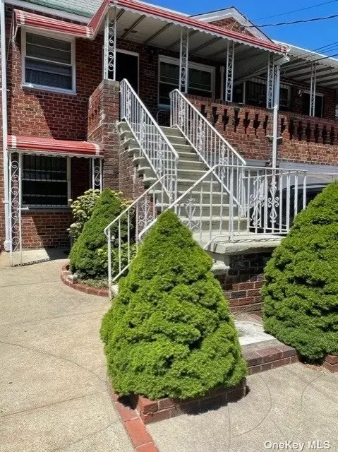2470 W 3rd St, Brooklyn, NY 11223