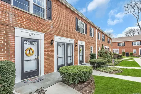 329-08 Hicksville Rd #8, Bethpage, NY 11714