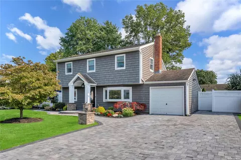 172 Howard St, Port Jefferson Station, NY 11776