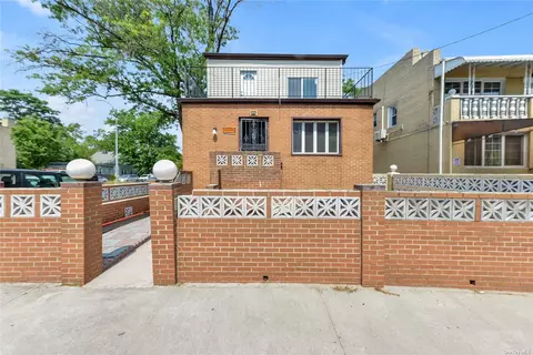 144-01 77th Ave, Flushing, NY 11367