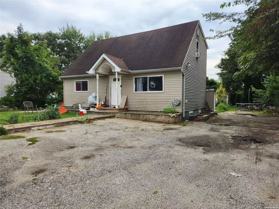 116 Suffolk Ave, Brentwood, NY 11717 Movoto