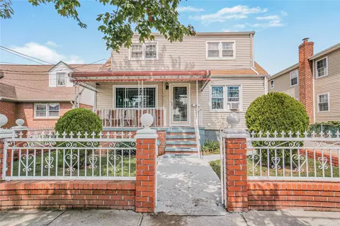 146-22 230th Pl, Springfield Gardens, NY 11413