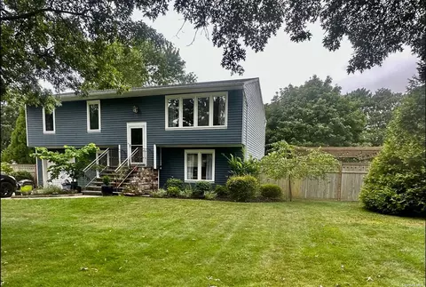 292 Central Ave, Bohemia, NY 11716