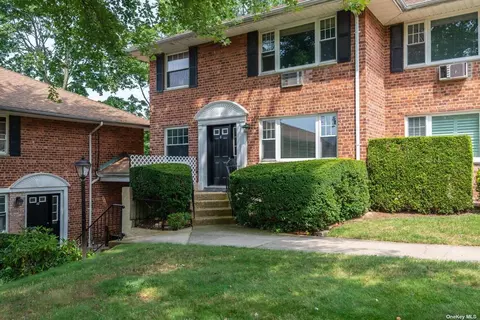 8 Madison #8L, Port Washington, NY 11050