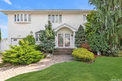 2478 Belmond Ave, North Bellmore, NY 11710