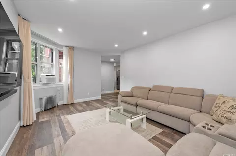 141-19 A Union Tpke #BS, Kew Garden Hills, NY 11367