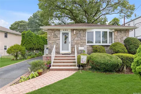 285 Emerson, Valley Stream, NY 11580