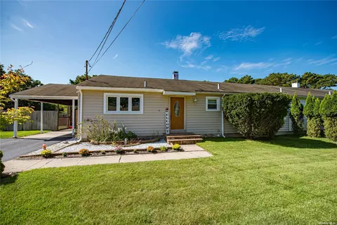 750 Mccord St #B, Westhampton Beach, NY 11978
