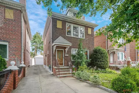 146-15 Willets Point Blvd, Flushing, NY 11357