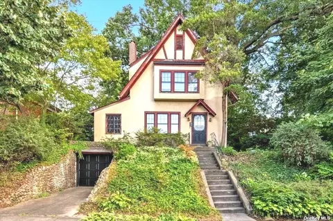 243-12 Rushmore Ave, Douglaston, NY 11362