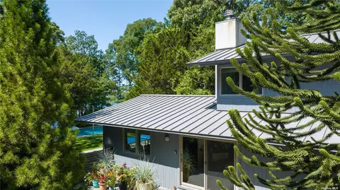 8 Ingalls Rd, East Hampton, NY 11937