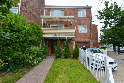 46-22 Hollis Court Blvd, Flushing, NY 11358