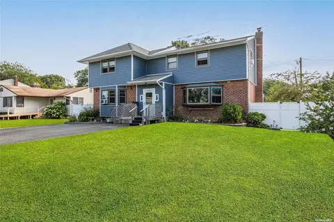 117 Tree Rd, Centereach, NY 11720