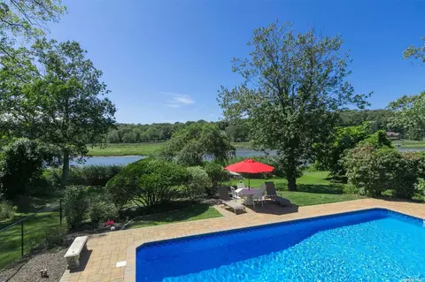 410 River Rd, Nissequogue, NY 11780