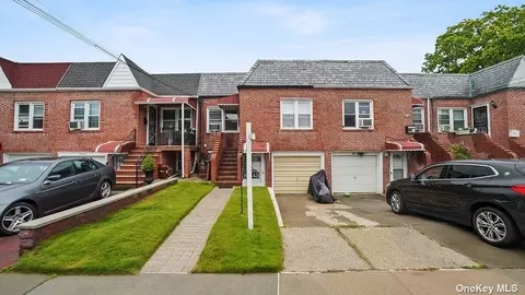 89-43 Vanderveer St, Queens Village, NY 11427