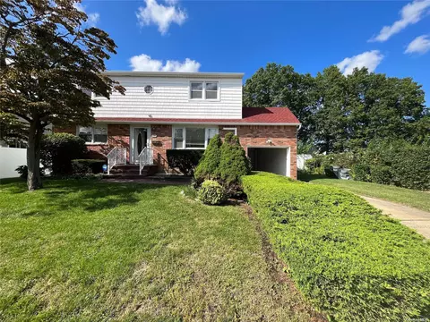 2745 Cypress Ave, East Meadow, NY 11554