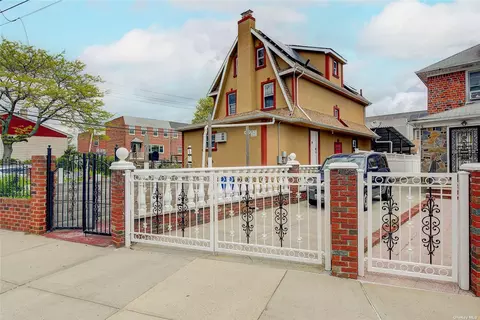 109-65 Colfax St, Queens Village, NY 11429