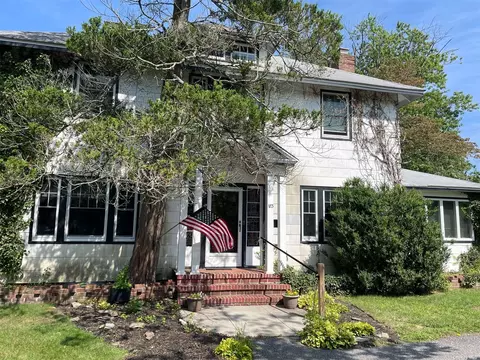 183 Atlantic Ave, Blue Point, NY 11715