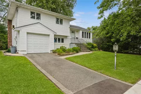 2483 Marine Pl, Bellmore, NY 11710