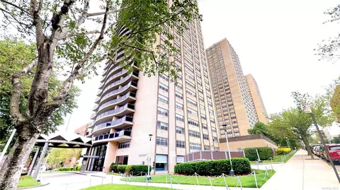 66-36 Yellowstone Blvd #26C, Forest Hills, NY 11375