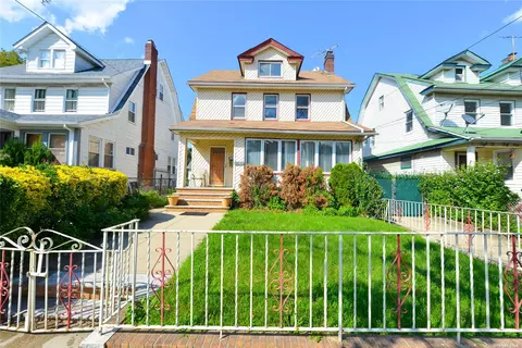 188-47 Dormans Rd, Saint Albans, NY 11412