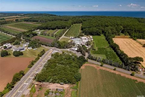 Cross River Drive, Riverhead, NY 11901