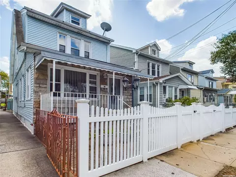 158-28 75th Rd, Fresh Meadows, NY 11366