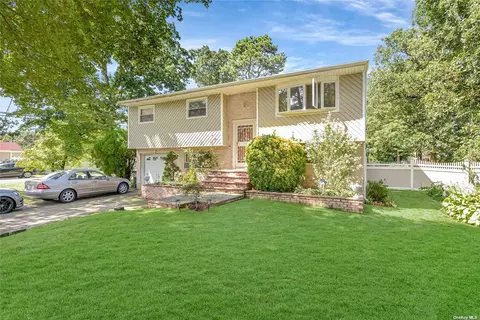 23 W End Ave # a, Brentwood, NY 11717