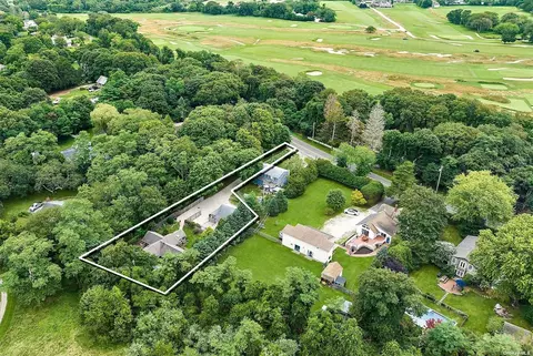 159 159a Sebonac Rd, Southampton, NY 11968