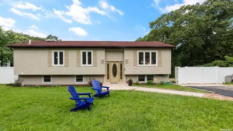 82 S Coleman Rd, Centereach, NY 11720