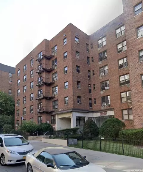 137-40 45th Ave #5J, Flushing, NY 11355