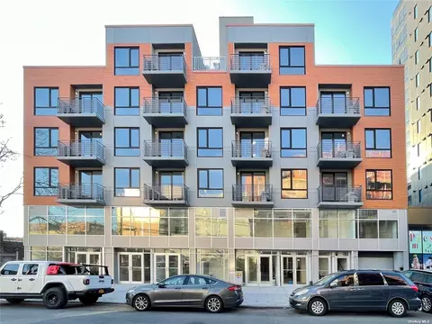 35-20 146th St #4G, Flushing, NY 11354