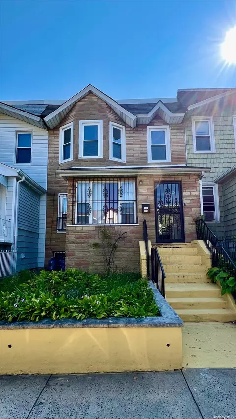 31-07 93rd St, East Elmhurst, NY 11369