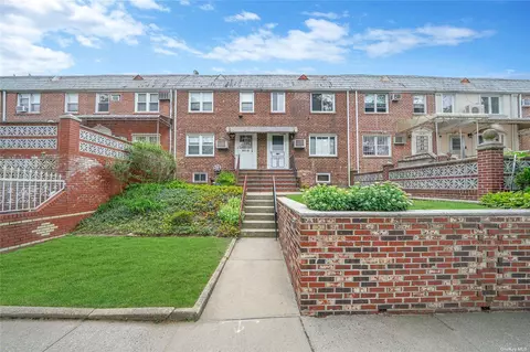 150-56 78th Ave, Kew Garden Hills, NY 11367