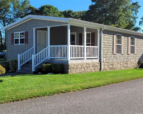 1661-289 Old Country Rd #289, Riverhead, NY 11901