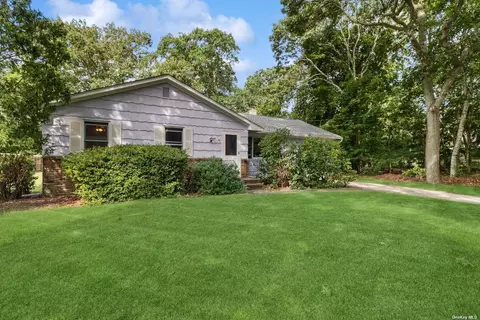 45 Yale Dr, Hampton Bays, NY 11946