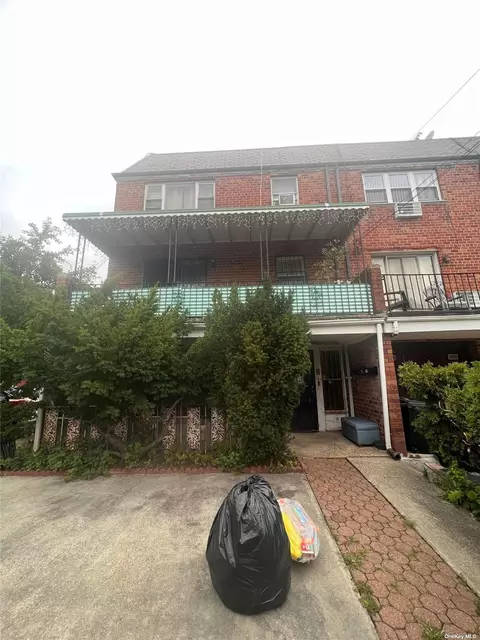 87-01 56th Ave, Elmhurst, NY 11373
