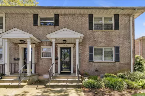 82-77 268 Th St #159A, Floral Park, NY 11004