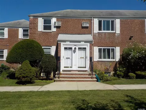 260-46 Langston Ave #E-1, Glen Oaks, NY 11004