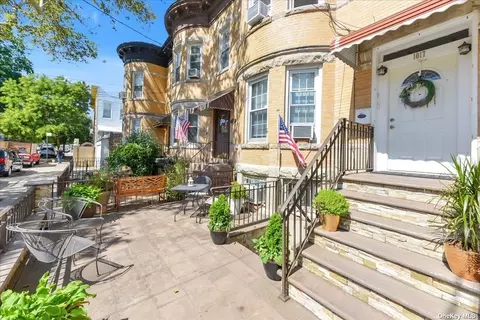 1017 74th St, Brooklyn, NY 11228
