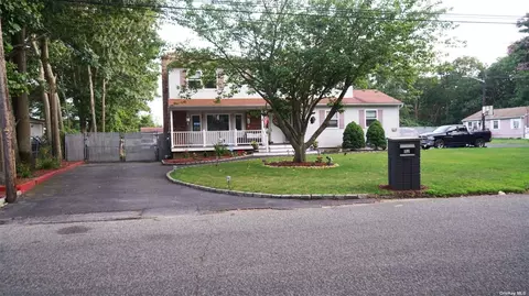 Undisclosed, Mastic, NY 11950