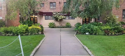 87-15 204th #B48, Hollis, NY 11423