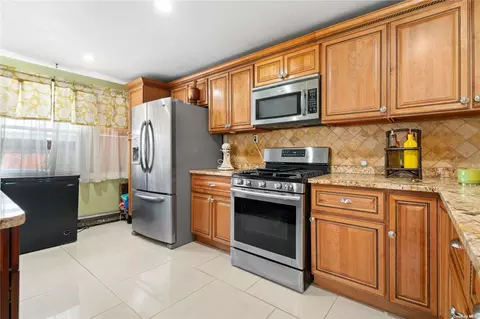 97-29 89th St, Ozone Park, NY 11416