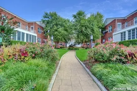 1385 Broadway #A-26, Hewlett, NY 11557