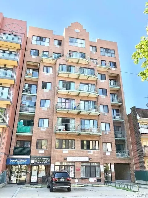 144-48 Roosevelt Ave #7D, Flushing, NY 11354