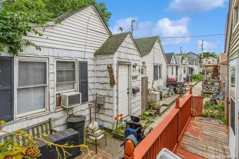 304 308f Beach 101st St # f, Rockaway Park, NY 11694
