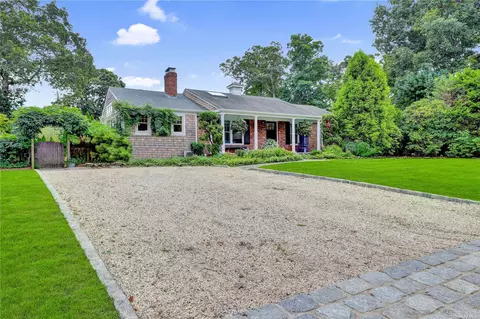 56 Mill Rd, Remsenburg, NY 11960