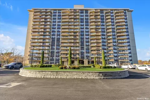 17-85 215 St #10M, Bayside, NY 11360